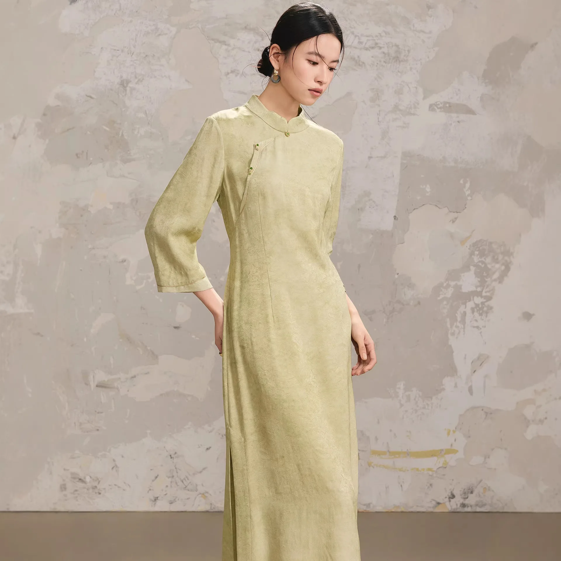 High Qualiy Cheongsam Skirt Chinese Silk Dress 2026 Summer New Chinese
High Qualiy Cheongsam Skirt Chinese Silk Dress 2026 Summer New Chinese