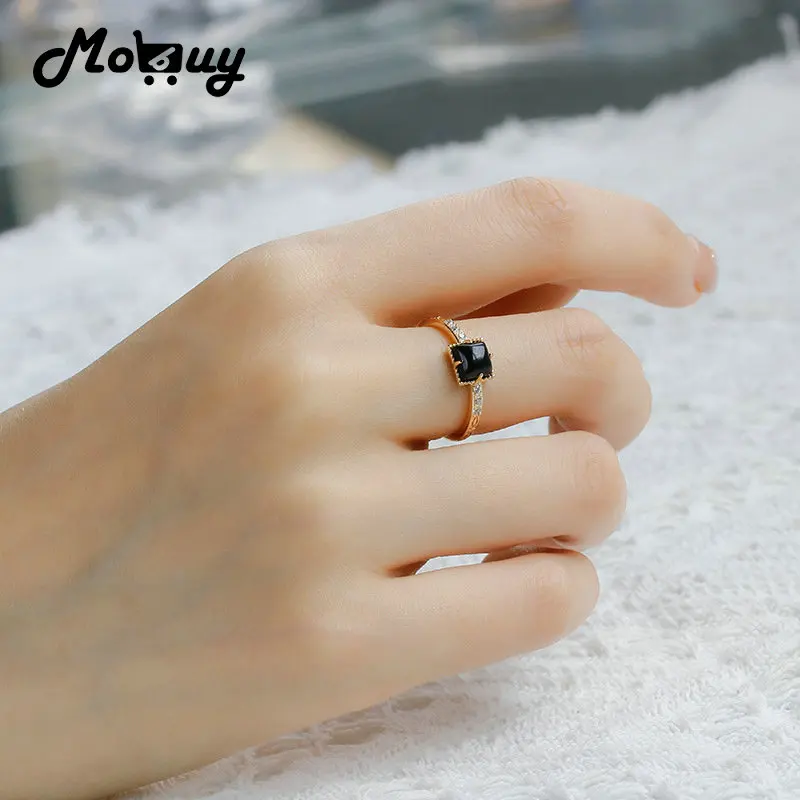 MOBUY Natural Black Agate Geometry Ring For Women Simple Elegant 925 Sterling Silver Gold Plated Aniversary Fine Jewelry Gift
MOBUY Natural Black Agate Geometry Ring For Women Simple Elegant 925 Sterling Silver Gold Plated Aniversary Fine Jewelry Gift