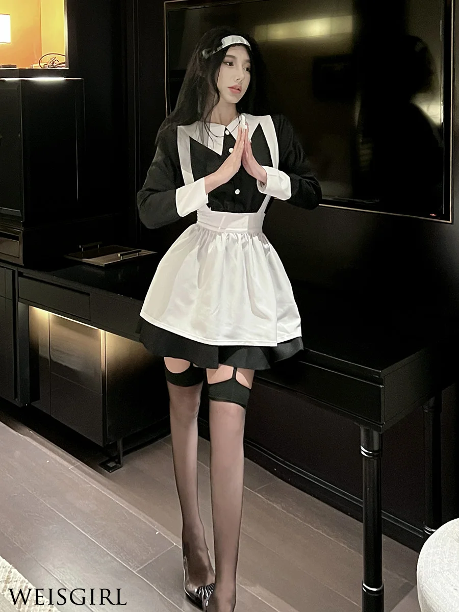 Sexy Nurse Maid Uniform Halloween Costume Small Chest Nun's Habit Black And White Contrast Youth Short Sleeve Long Skirt
Sexy Nurse Maid Uniform Halloween Costume Small Chest Nun's Habit Black And White Contrast Youth Short Sleeve Long Skirt