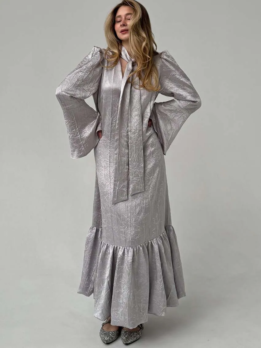 Oymimi Fashion Grey Pleated Dresses For Women Elegant V-Neck Lace-Up Long Sleeve Loose Dresses Casual Ruffled Ankle-Length Dress
Oymimi Fashion Grey Pleated Dresses For Women Elegant V-Neck Lace-Up Long Sleeve Loose Dresses Casual Ruffled Ankle-Length Dress