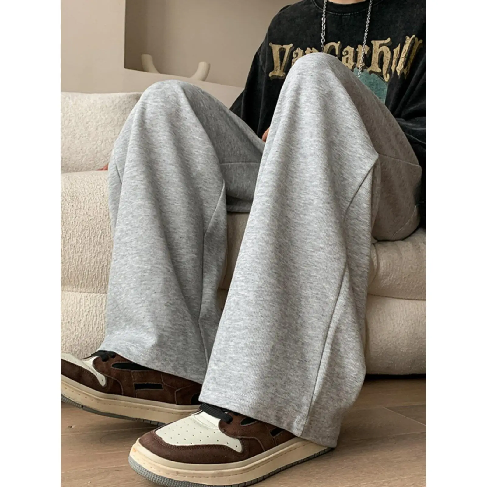 Свободные спортивные брюки удлиненного кроя для высоких мужчин, повседневные брюки в пол, мужские брюки карго очень большого размера
Свободные спортивные брюки удлиненного кроя для высоких мужчин, повседневные брюки в пол, мужские брюки карго очень большого размера