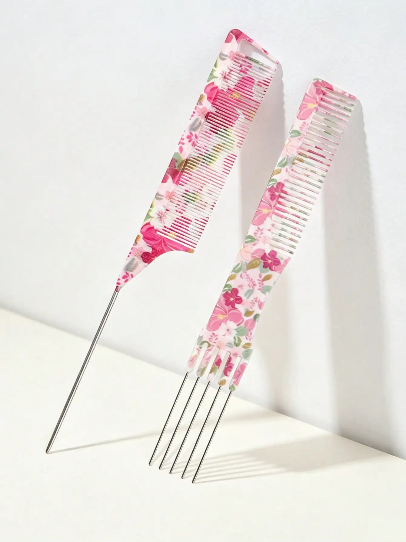 1-2Pcs Pointed Tail Comb Flat Head Comb Styling Comb, ABS Material Handle Made Of Metal And ABS With Elegant Colorful Printed Pattern, Fine Teeth Smoothly Combs Hair Effectively Removes Dandruff And Broken Hair, Steel Needle Teeth For Exquisite Hairstyle,
1-2Pcs Pointed Tail Comb Flat Head Comb Styling Comb, ABS Material Handle Made Of Metal And ABS With Elegant Colorful Printed Pattern, Fine Teeth Smoothly Combs Hair Effectively Removes Dandruff And Broken Hair, Steel Needle Teeth For Exquisite Hairstyle,