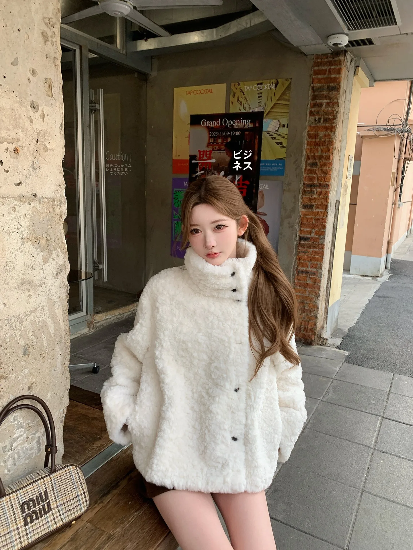 Пальто Chen DaYu из искусственной кожи с меховым воротником из овчины, женское, осенне-зимнее, класса люкс, теплое, нарядное
Пальто Chen DaYu из искусственной кожи с меховым воротником из овчины, женское, осенне-зимнее, класса люкс, теплое, нарядное