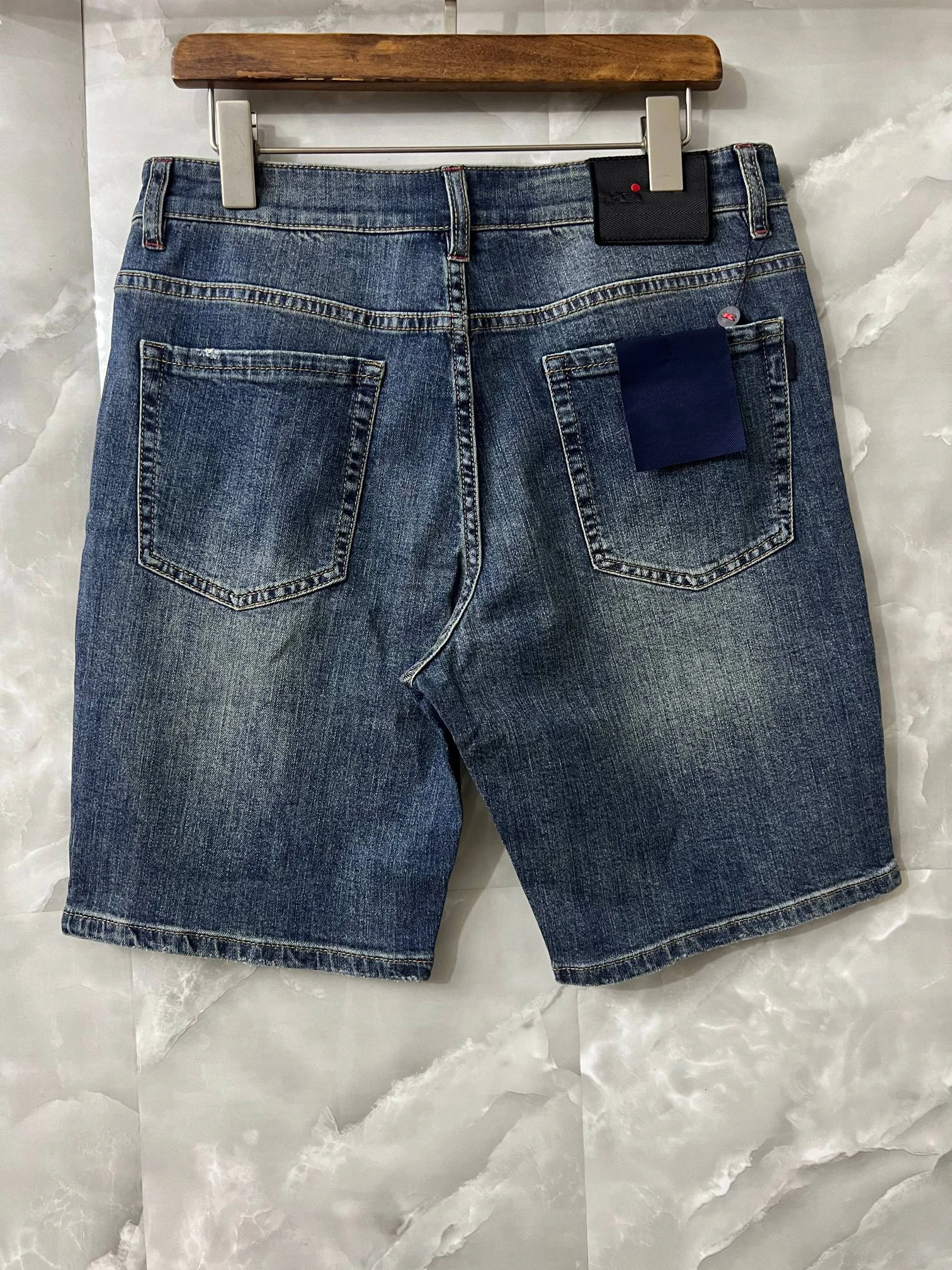 OECHSLI Jeans Shorts Thin Men 2026 Summer new straight breathable zipper Middle waist Big size 30-40 Casual Shorts Pants
OECHSLI Jeans Shorts Thin Men 2026 Summer new straight breathable zipper Middle waist Big size 30-40 Casual Shorts Pants