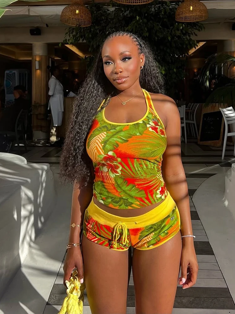 Cutenew Vintage Print Panelled Women Shorts Set Attractive Summer New O-neck Crop Camis+Bandage Matching Mini Bottoms 2 Piece
Cutenew Vintage Print Panelled Women Shorts Set Attractive Summer New O-neck Crop Camis+Bandage Matching Mini Bottoms 2 Piece