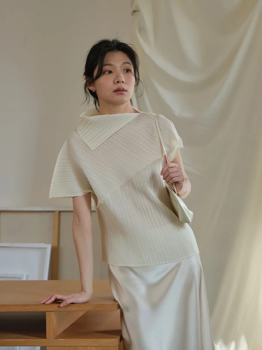 Whitecube Asymmetrical Collar T-Shirt Women's Fashion Pleated Left Right Uneven Artistic Style Polyester Fiber Short...
Whitecube Asymmetrical Collar T-Shirt Women's Fashion Pleated Left Right Uneven Artistic Style Polyester Fiber Short...