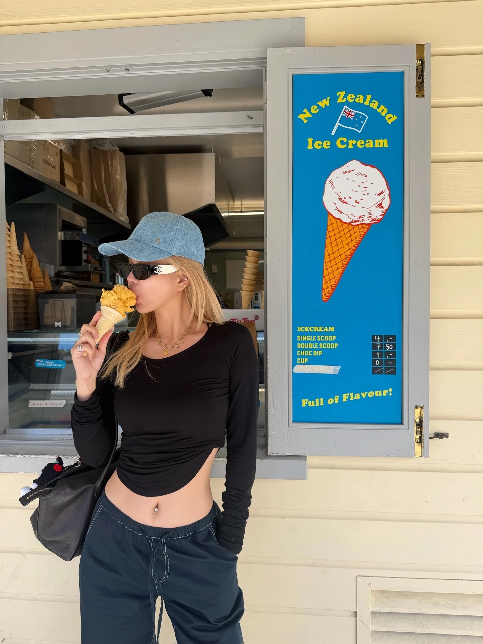 Женская футболка MungsEra Bla Long Sve U-Ne T-irt Slim Fit из смесового хлопка и полиэстера, повседневная, укороченная, для женщин
Женская футболка MungsEra Bla Long Sve U-Ne T-irt Slim Fit из смесового хлопка и полиэстера, повседневная, укороченная, для женщин
