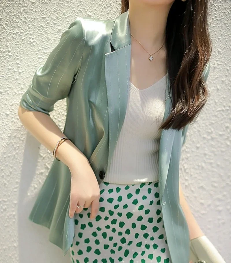 Simple Striped Solid Colors Blazers Spring Autumn Thin Casual Commute Blazers Lapel Single Breasted Suits Chic Business Clothing
Simple Striped Solid Colors Blazers Spring Autumn Thin Casual Commute Blazers Lapel Single Breasted Suits Chic Business Clothing