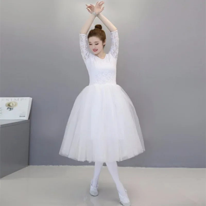 New ballet dress for adults, fluffy gauze dress, dance dress, swan lake performance dress
New ballet dress for adults, fluffy gauze dress, dance dress, swan lake performance dress