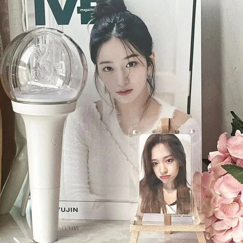 Светящаяся палочка Kpop Ive, Wonyoung Yujin Gaeul, светящаяся флуоресцентная игрушка, флуоресцентная подставка для фанатов, коллекционный подарок
Светящаяся палочка Kpop Ive, Wonyoung Yujin Gaeul, светящаяся флуоресцентная игрушка, флуоресцентная подставка для фанатов, коллекционный подарок