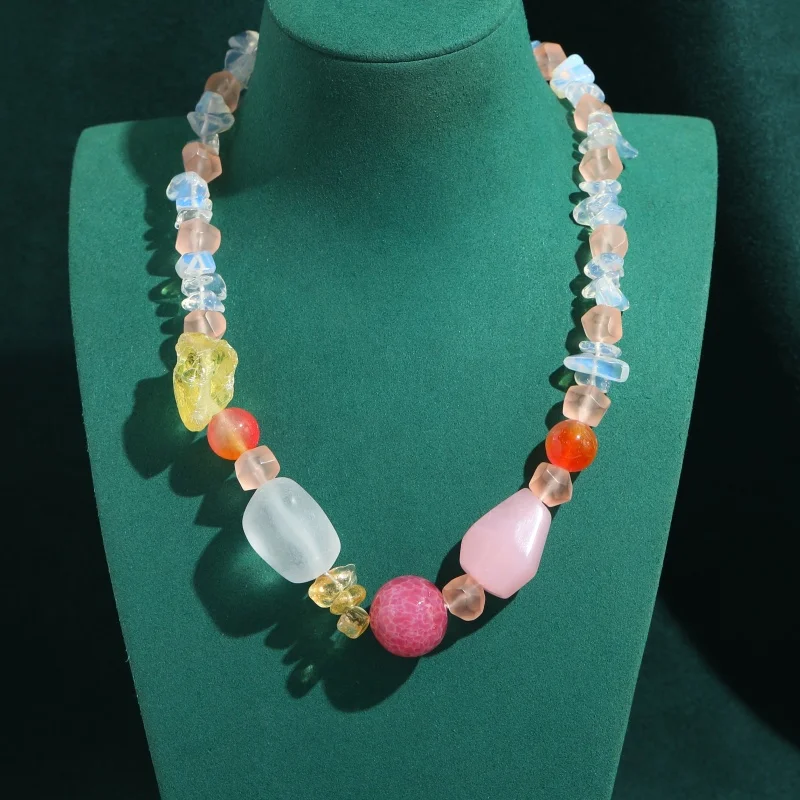 Vintage Natural Stone Pink Short Necklace Gold Color Irregular Candy Transparent Jewelry Woman Elegant Luxury Dating Accessories
Vintage Natural Stone Pink Short Necklace Gold Color Irregular Candy Transparent Jewelry Woman Elegant Luxury Dating Accessories