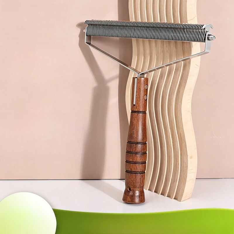 Pet comb wooden handle open knot comb, hair removal and thin comb, cat and dog beauty open knot comb, wholesale pet supplies
Pet comb wooden handle open knot comb, hair removal and thin comb, cat and dog beauty open knot comb, wholesale pet supplies