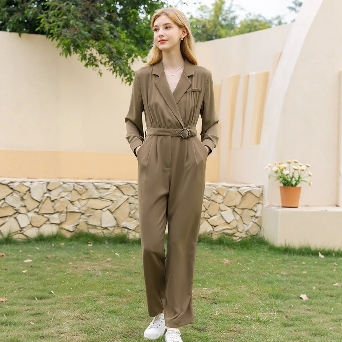 Slimming V-Ne Waist-Cinching One-Piece Pants Korean Sle Casual Long Pants Spring New Arrival Ele Brand 007
Slimming V-Ne Waist-Cinching One-Piece Pants Korean Sle Casual Long Pants Spring New Arrival Ele Brand 007
