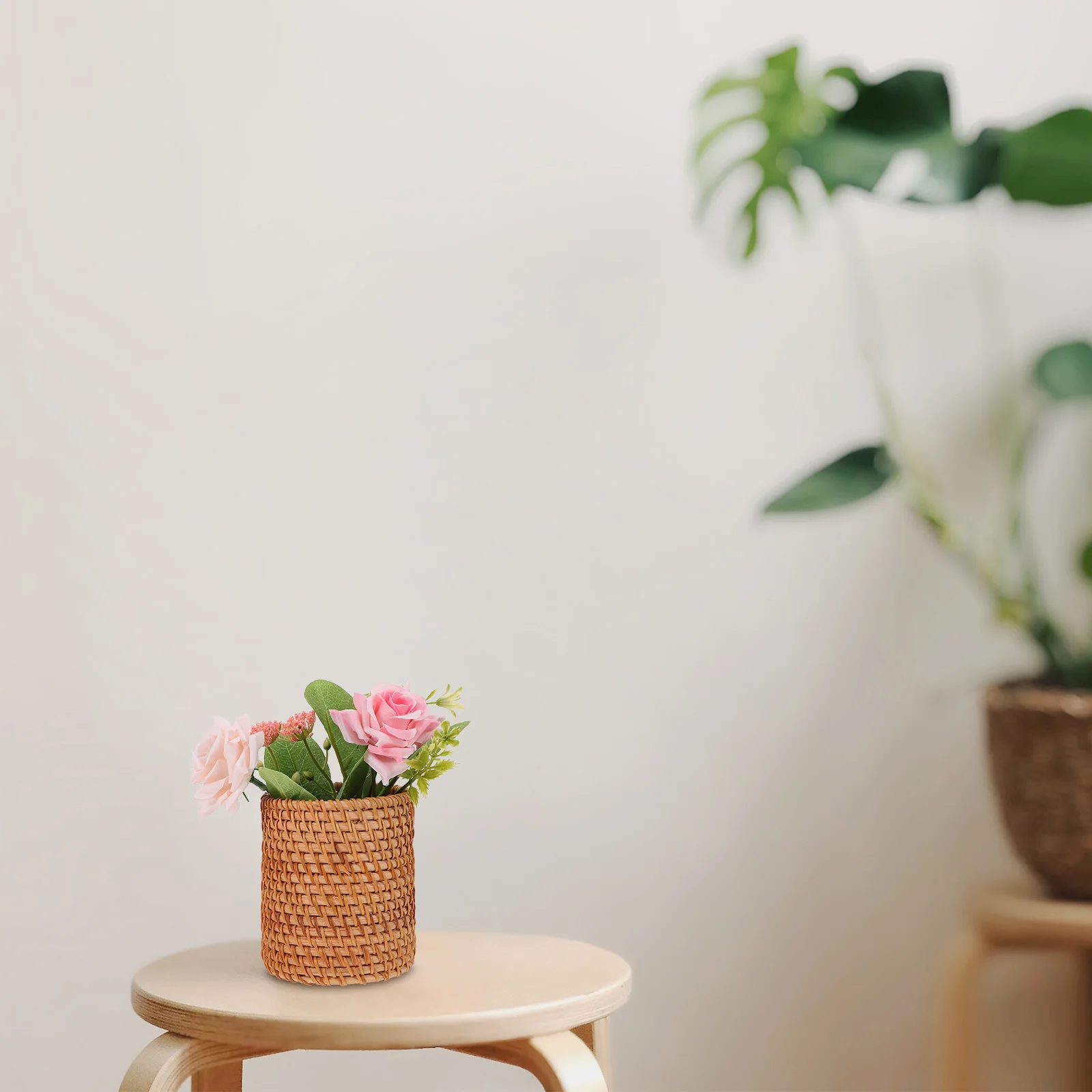 1Pcs Wood Woven Pen Holder Small Storage Basket Desktop Organizer Multipurpose Sundries Storage Container Home Decoration
1Pcs Wood Woven Pen Holder Small Storage Basket Desktop Organizer Multipurpose Sundries Storage Container Home Decoration