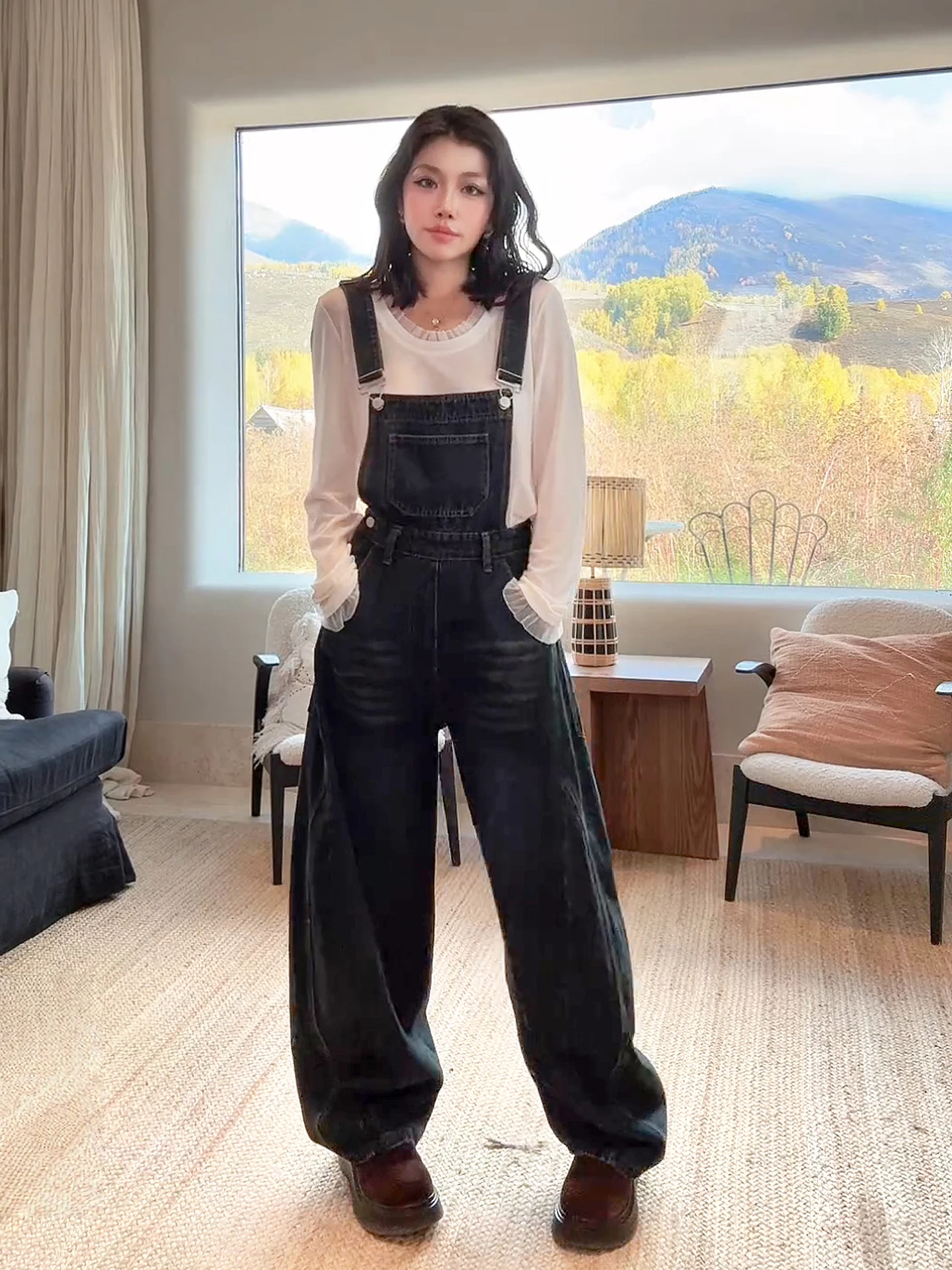 Lao Yang's Personal Wardrobe ME White Tulip Silk Wool Ice Mousse Slimming Comfortable Base Layer Top Women's T-irt
Lao Yang's Personal Wardrobe ME White Tulip Silk Wool Ice Mousse Slimming Comfortable Base Layer Top Women's T-irt