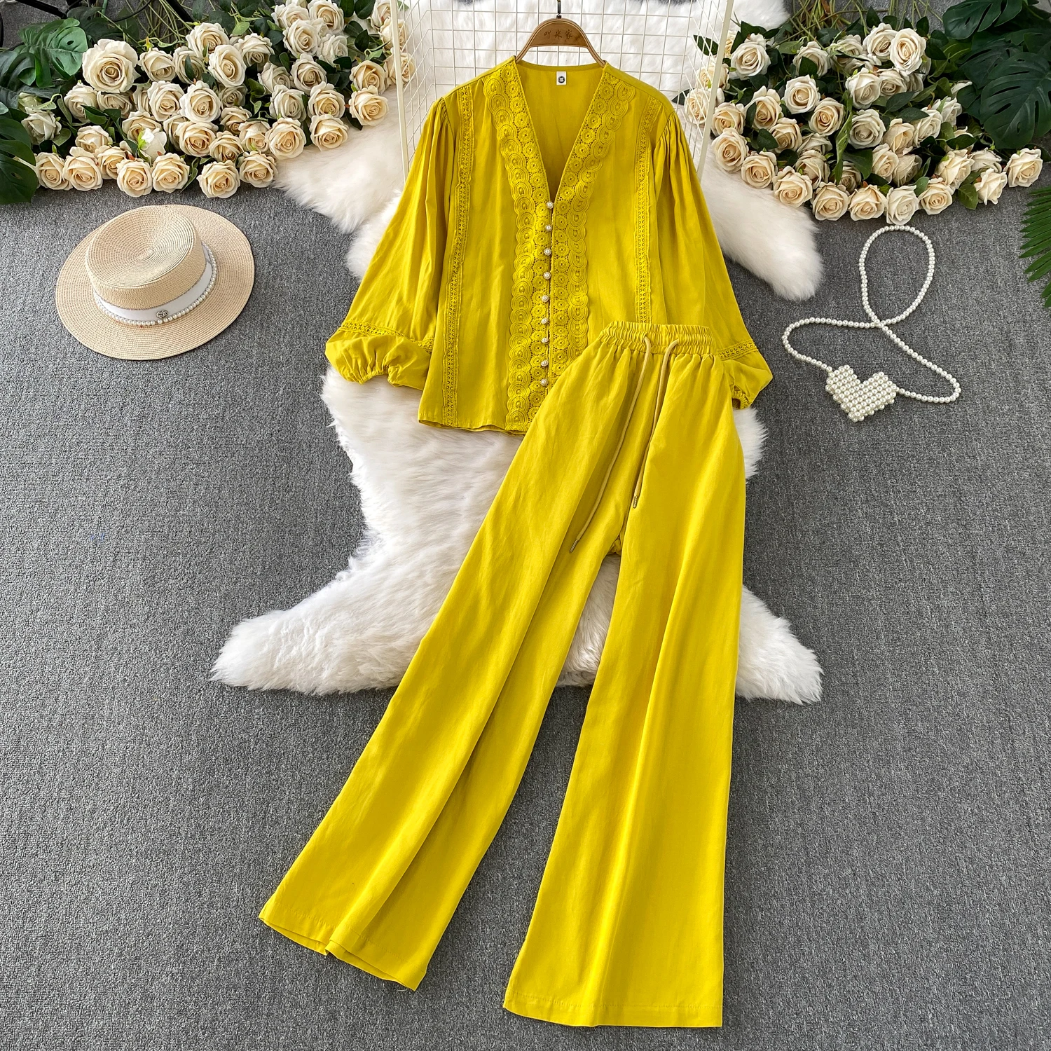 Elegant Sets For Women 2 Pieces Embroidery Long Sleeve Shirt Pants 2025 autumn Woman Outfit Vintage Loose Pants And Blouse Set
Elegant Sets For Women 2 Pieces Embroidery Long Sleeve Shirt Pants 2025 autumn Woman Outfit Vintage Loose Pants And Blouse Set