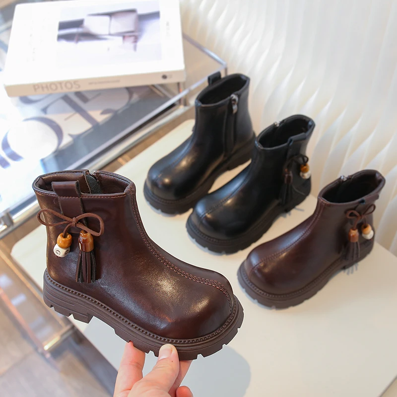 Girls Ankle Boots with Cute Flower 2025 New Autumn Winter Kids Thermal Boots Non-slip Breathable School Shoes for Girls Boots
Girls Ankle Boots with Cute Flower 2025 New Autumn Winter Kids Thermal Boots Non-slip Breathable School Shoes for Girls Boots