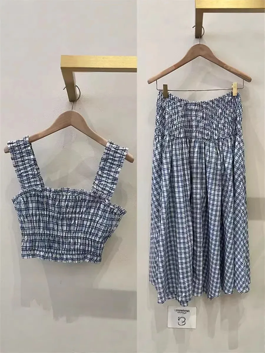 Blue And White Plaid Slim Fit Halter Skirt with Rhinestone Embellishment And Elastic Waist for Women Spring Fashion Set
Blue And White Plaid Slim Fit Halter Skirt with Rhinestone Embellishment And Elastic Waist for Women Spring Fashion Set