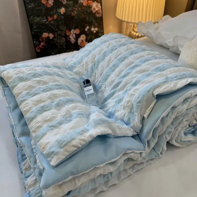 Summer Thin Quilt New Air Conditioning Quilt Soft Lightweight Comforter Washable Summer Cool Blanket King Queen Size Bedspread
Summer Thin Quilt New Air Conditioning Quilt Soft Lightweight Comforter Washable Summer Cool Blanket King Queen Size Bedspread