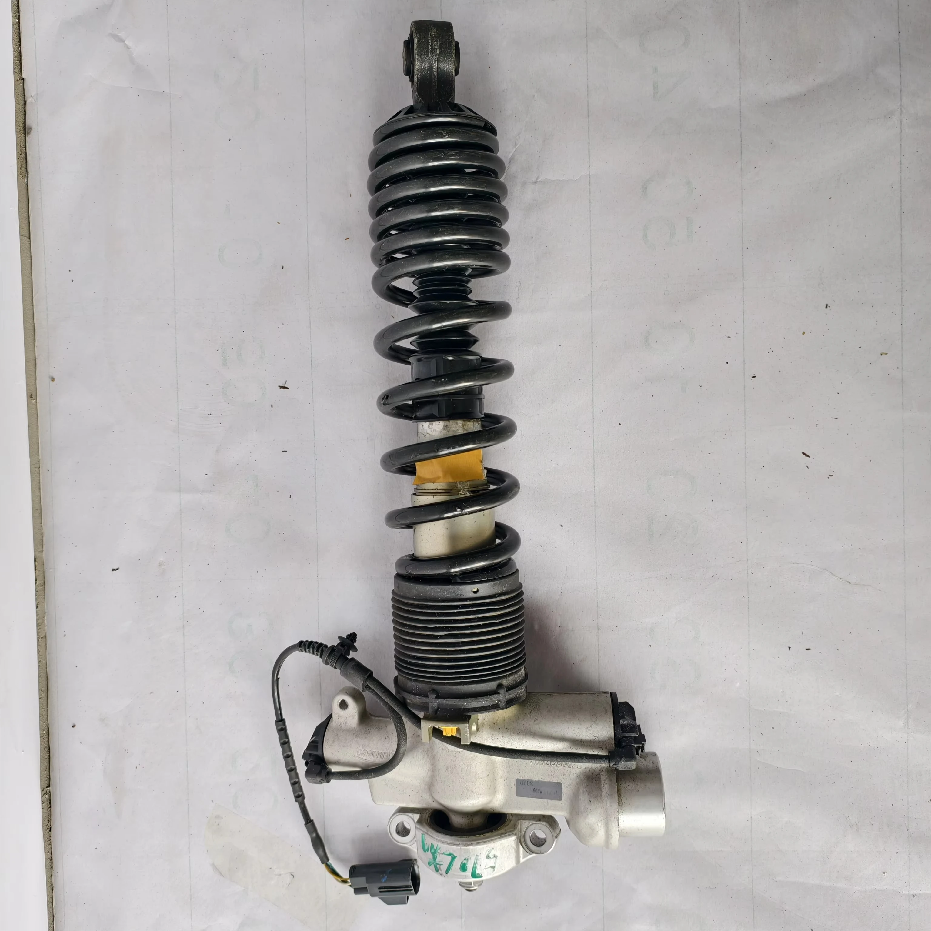 Hot-selling High Performance Automotive suspension system Auto Spare Parts Front shock absorber For Mclaren 570S 540S
Hot-selling High Performance Automotive suspension system Auto Spare Parts Front shock absorber For Mclaren 570S 540S