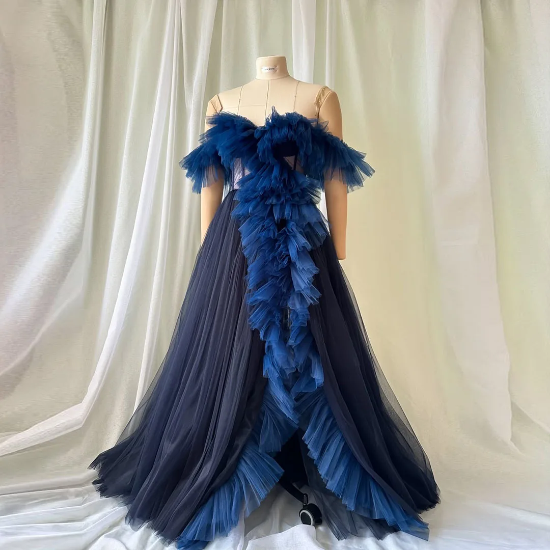 Elegant Navy Blue Ruffles Tulle Evening Dresses Off The Shoulder Draped Long Women 2025 Customized Corset Back Tulle Party Dress
Elegant Navy Blue Ruffles Tulle Evening Dresses Off The Shoulder Draped Long Women 2025 Customized Corset Back Tulle Party Dress