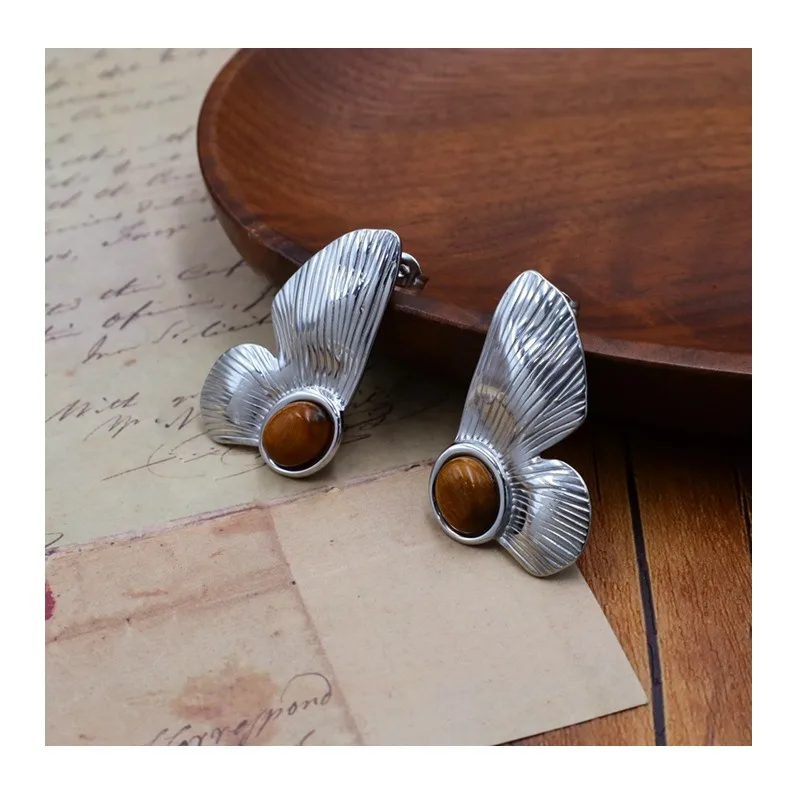 Popular Stainless Steel Butterfly Turquoise Metal Earrings Advanced Sense Personality Fashion Light Luxury Earrings
Popular Stainless Steel Butterfly Turquoise Metal Earrings Advanced Sense Personality Fashion Light Luxury Earrings