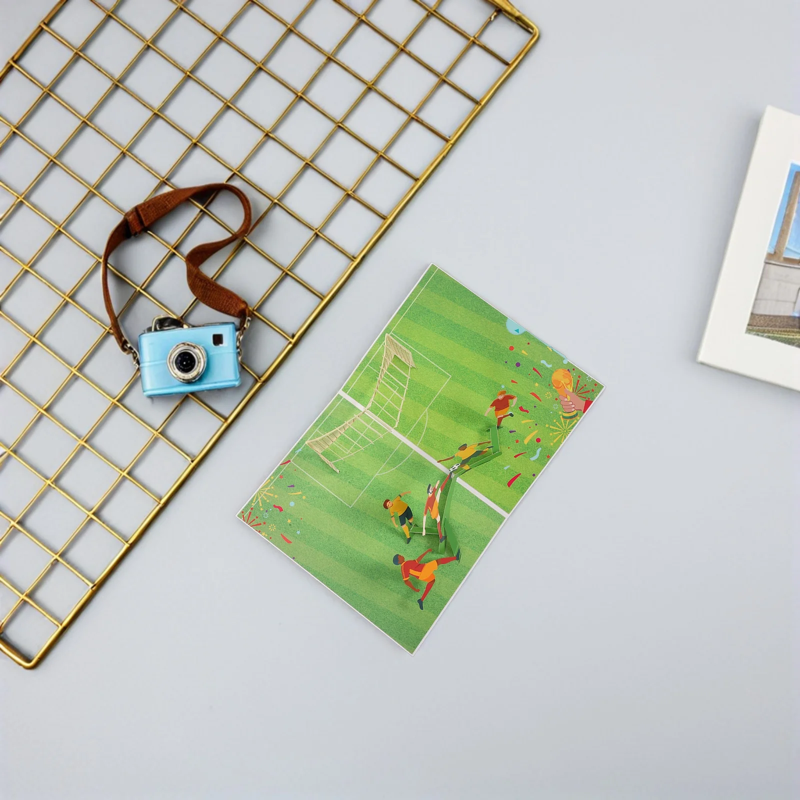 3D Football Greeting Card Stereoscopic Popup Design Premium Paper Smooth Writing Birthday Gift Soccer Theme Decorative Card Kids
3D Football Greeting Card Stereoscopic Popup Design Premium Paper Smooth Writing Birthday Gift Soccer Theme Decorative Card Kids
