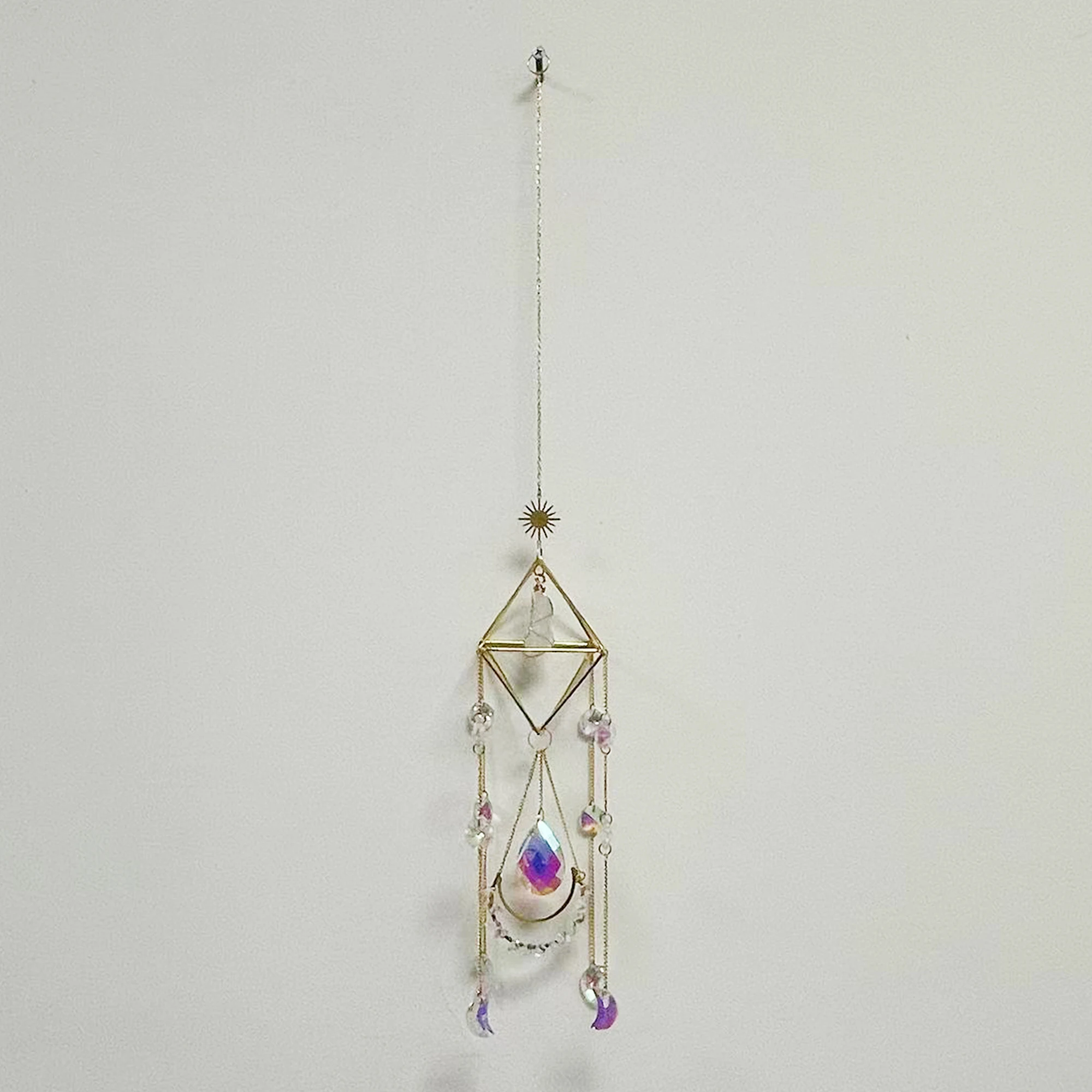 1 Pcs Sun Catcher Hanging for Windows, Housewarming Gift Spiritual,Crystal Indoor Garden Home Decor, Gemstone Prism, B
1 Pcs Sun Catcher Hanging for Windows, Housewarming Gift Spiritual,Crystal Indoor Garden Home Decor, Gemstone Prism, B