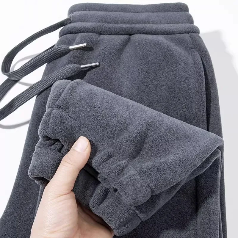 Thiened Fce Lined Casual Pants for Men Loose Fit Autumn Winter Warm Trousers with ket Elastic Waisand Polyester Fiber
Thiened Fce Lined Casual Pants for Men Loose Fit Autumn Winter Warm Trousers with ket Elastic Waisand Polyester Fiber