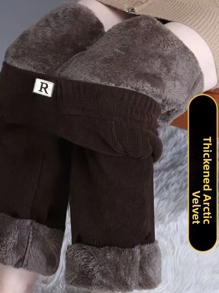 Вельветовые широкие брюки с высокой талией, эластичные свободные утягивающие брюки прямого кроя на подкладке, универсальные брюки для мам, повседневная одежда
Вельветовые широкие брюки с высокой талией, эластичные свободные утягивающие брюки прямого кроя на подкладке, универсальные брюки для мам, повседневная одежда