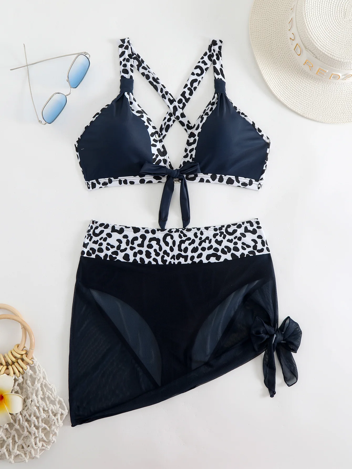 3Pcs/Set Women Bikini Set High Waist Swimming Suits Leopard Swimwear with Cover-up Skirt Set Summer Beachwear Bathing Suit 2025
3Pcs/Set Women Bikini Set High Waist Swimming Suits Leopard Swimwear with Cover-up Skirt Set Summer Beachwear Bathing Suit 2025