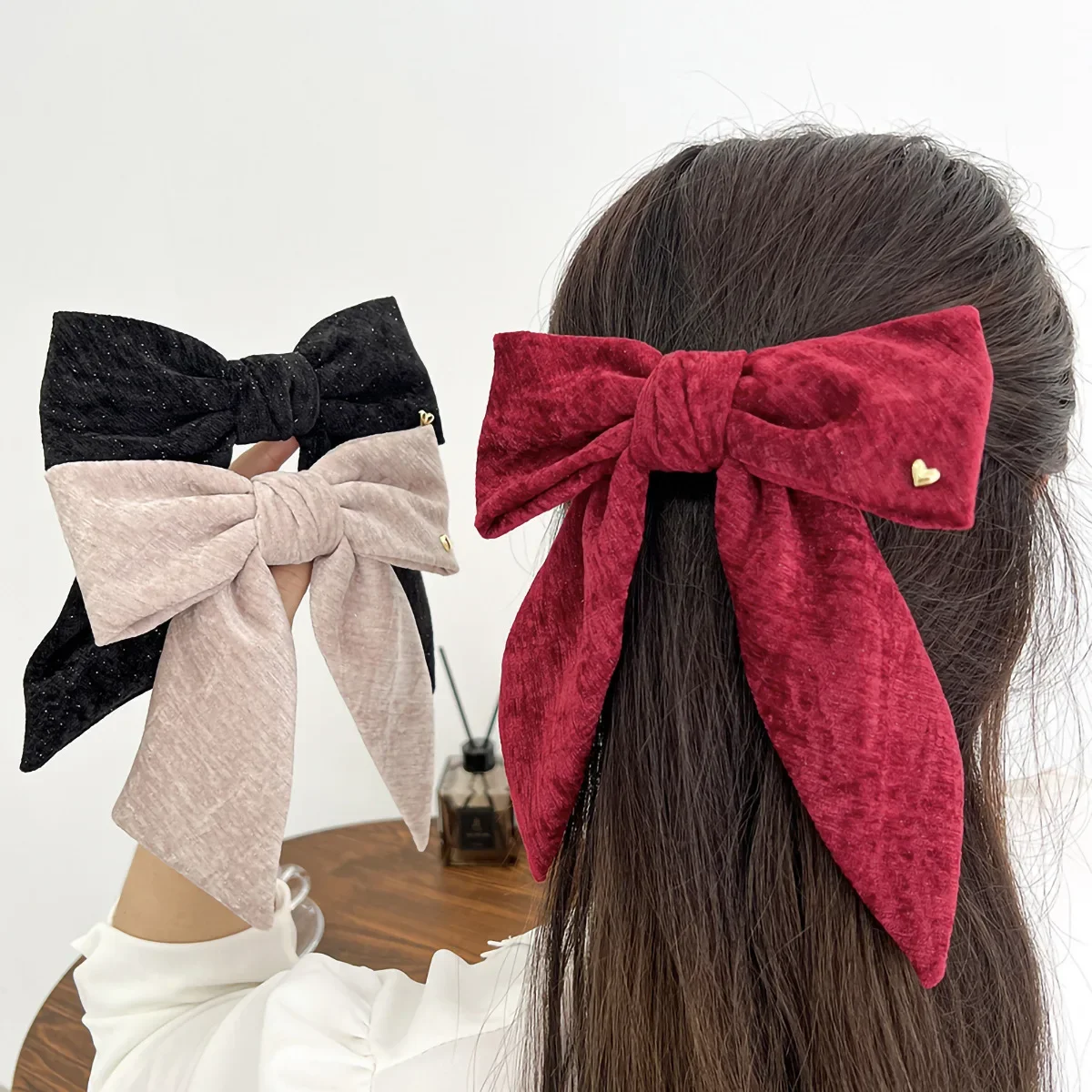 Korean Hair Accessories Fabric Bow Love Clip Solid Color Chenille Spring Temperament Women's Headwear
Korean Hair Accessories Fabric Bow Love Clip Solid Color Chenille Spring Temperament Women's Headwear