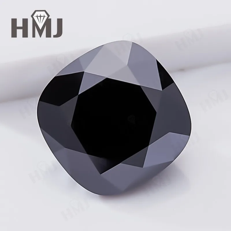 0.35-10CT Moissanite Lab Diamond Черный Цвет Форма подушки Бриллиантовая огранка VVS1 Прозрачность Сертификат GRA Бусины Высококачественные подвески
0.35-10CT Moissanite Lab Diamond Черный Цвет Форма подушки Бриллиантовая огранка VVS1 Прозрачность Сертификат GRA Бусины Высококачественные подвески