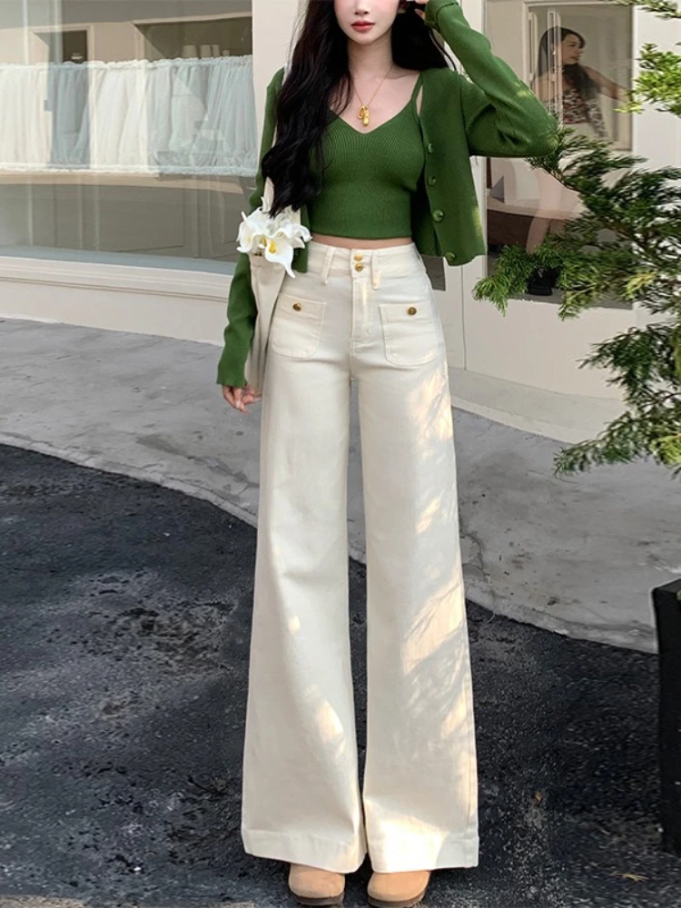 Classic gold buckle patch pocket non stick leg micro flared pants 2025 summer high waist slimming and drape jeans
Classic gold buckle patch pocket non stick leg micro flared pants 2025 summer high waist slimming and drape jeans