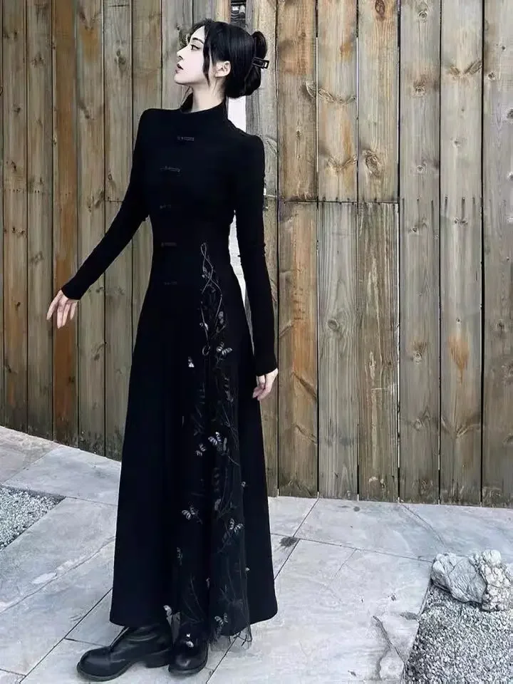 2024 autumn new chinese style women's oriental style long sleeve dress velvet black dress lady sexy slim cheongsam dress
2024 autumn new chinese style women's oriental style long sleeve dress velvet black dress lady sexy slim cheongsam dress