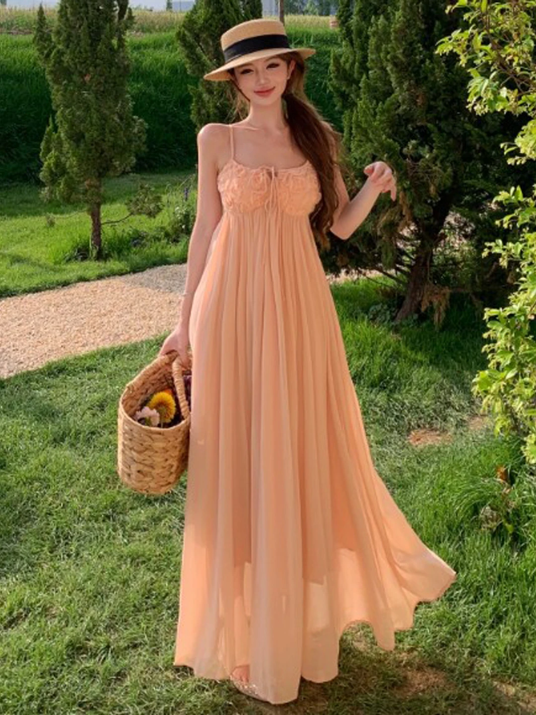 Summer New Style Beach Vacation Gown Gentle Wind Beautiful Strap Long Dress Women's Clothing Cotton Soft Index Suitable for V...
Summer New Style Beach Vacation Gown Gentle Wind Beautiful Strap Long Dress Women's Clothing Cotton Soft Index Suitable for V...