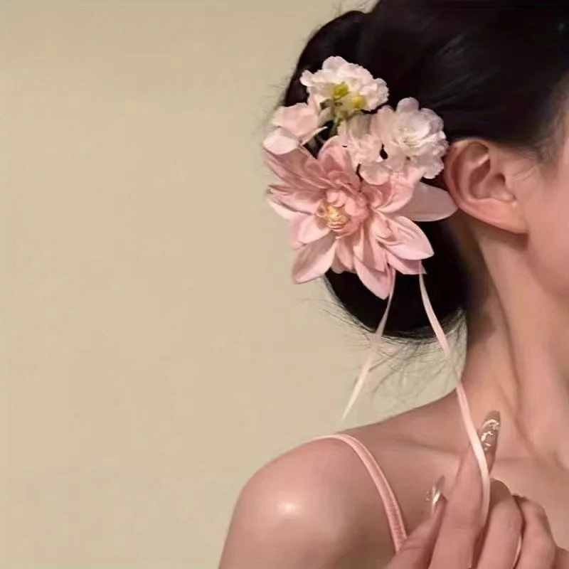 Chinese Style Floral Hair Clip - Pink Silk Ribbon with Realistic Blossoms, Romantic Side Fringe Clip for Weddings & Outings
Chinese Style Floral Hair Clip - Pink Silk Ribbon with Realistic Blossoms, Romantic Side Fringe Clip for Weddings & Outings