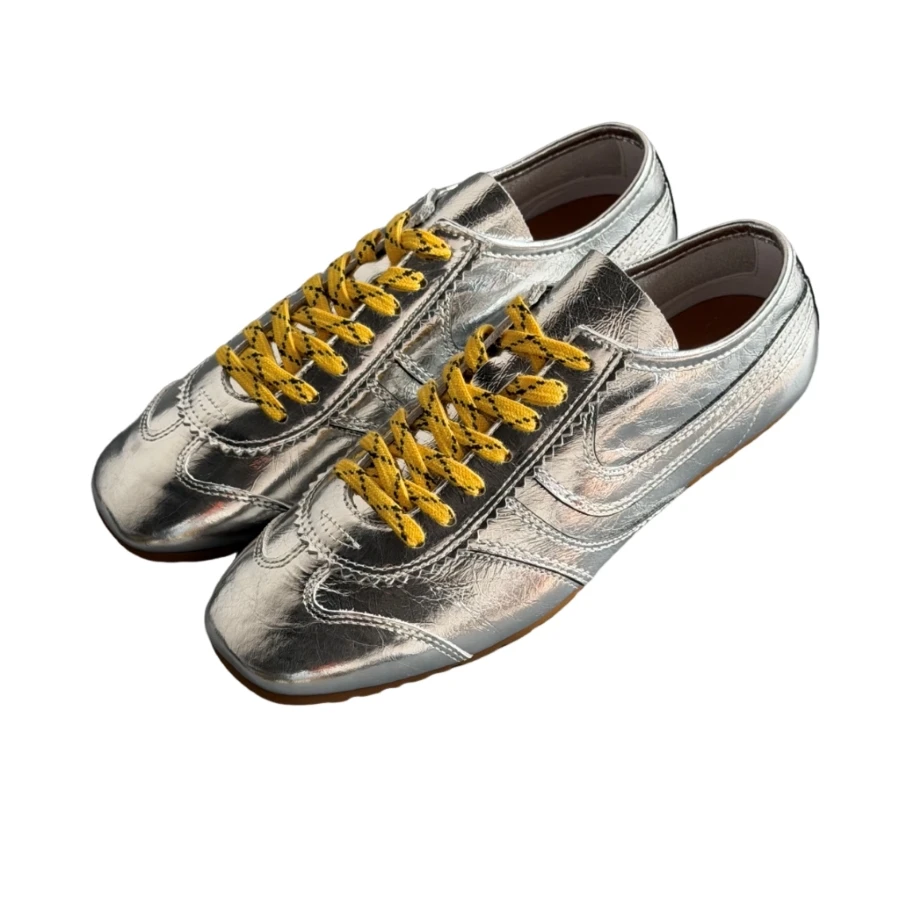 100% Cowhide Women Sports Sneakers Durable Shock-Absorbing Shoes for Fitness and Outdoor Sports and Casual Outfits BE1004
100% Cowhide Women Sports Sneakers Durable Shock-Absorbing Shoes for Fitness and Outdoor Sports and Casual Outfits BE1004