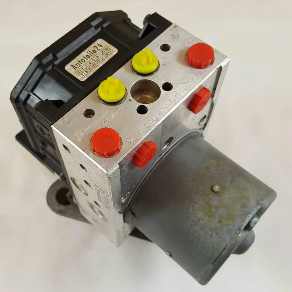 ABS PUMP MERCEDES SPRINTER A0004465689 0004465689 0265224085 0265224086 12MthWAR
ABS PUMP MERCEDES SPRINTER A0004465689 0004465689 0265224085 0265224086 12MthWAR