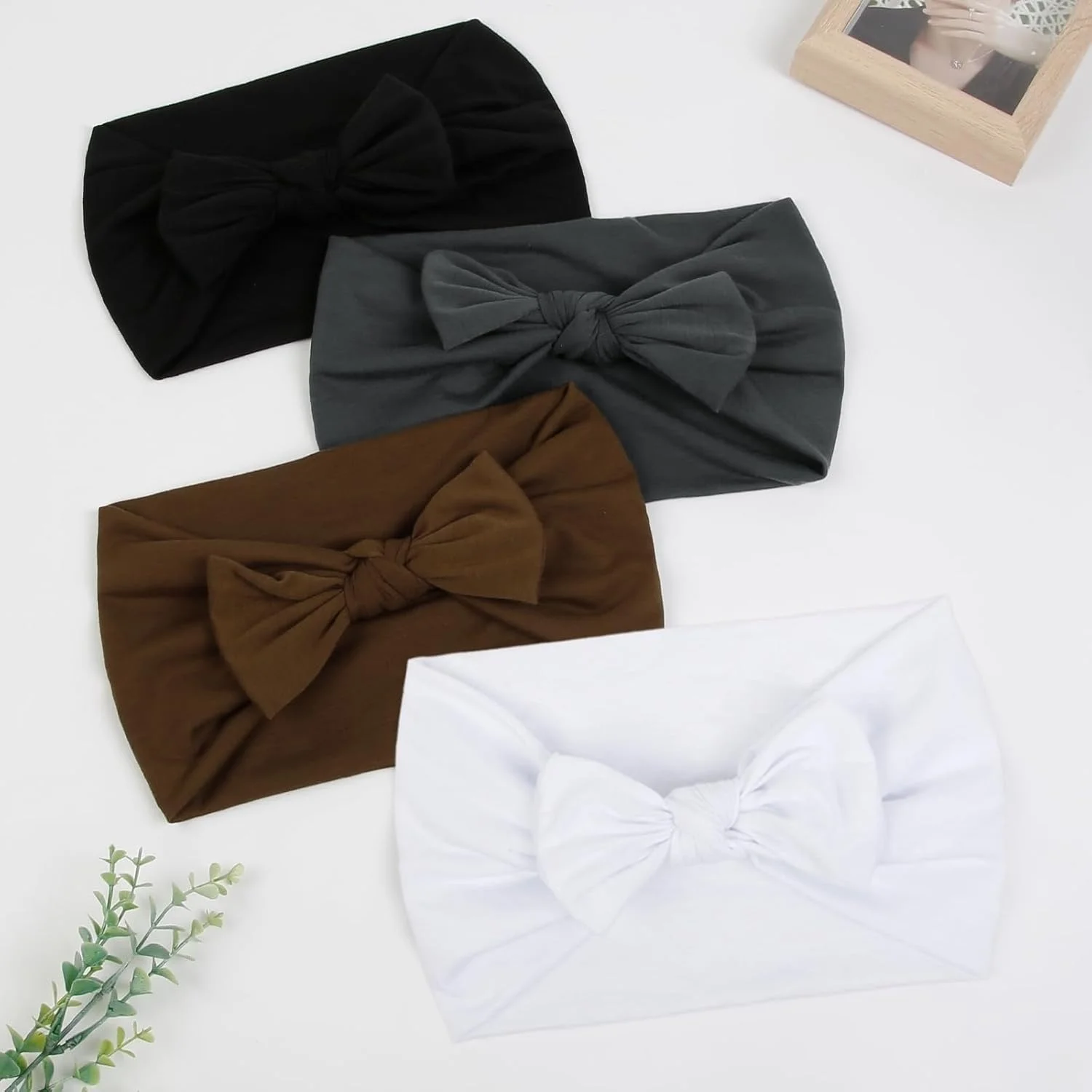 4 Pcs Wide Soft Stretchy Headbands for Women Turban Style Hair Bands with Twisted Knots Yoga Workout Hair Wraps Accessory
4 Pcs Wide Soft Stretchy Headbands for Women Turban Style Hair Bands with Twisted Knots Yoga Workout Hair Wraps Accessory