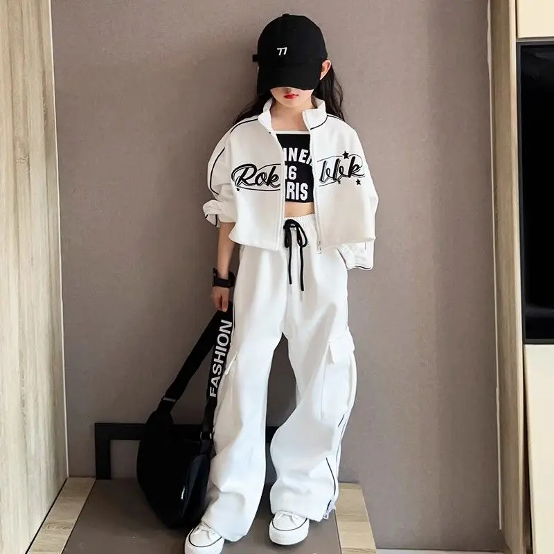 Girls' Spring and Autumn Set 2025 New Children's Cardigan Western Style Trendy Cool Sports and Leisure Two Piece Set
Girls' Spring and Autumn Set 2025 New Children's Cardigan Western Style Trendy Cool Sports and Leisure Two Piece Set