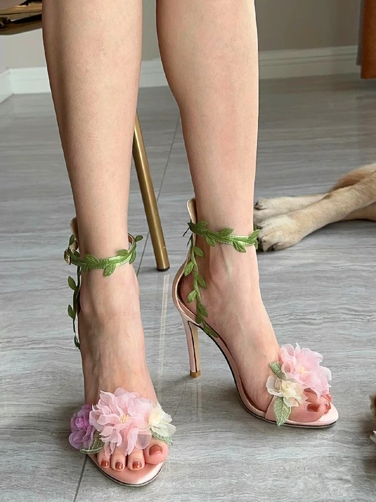 Spring Open Toe Flower Sandals Green Leaves Buckle Straps Stiletto Cover Heels Women Shoes Zapatos Mujer
Spring Open Toe Flower Sandals Green Leaves Buckle Straps Stiletto Cover Heels Women Shoes Zapatos Mujer
