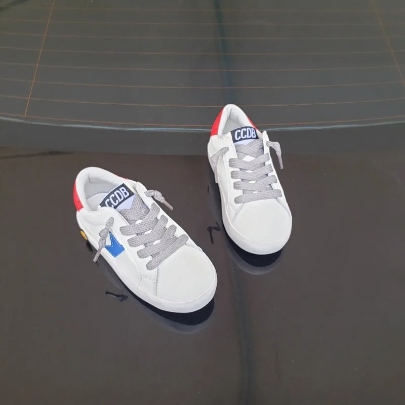 Four Seasons Kids Lace-Up Large Size Sneakers Women Men Casual Skate Shoes Children Boys Girls Leather Parent-child Sports Shoes
Four Seasons Kids Lace-Up Large Size Sneakers Women Men Casual Skate Shoes Children Boys Girls Leather Parent-child Sports Shoes