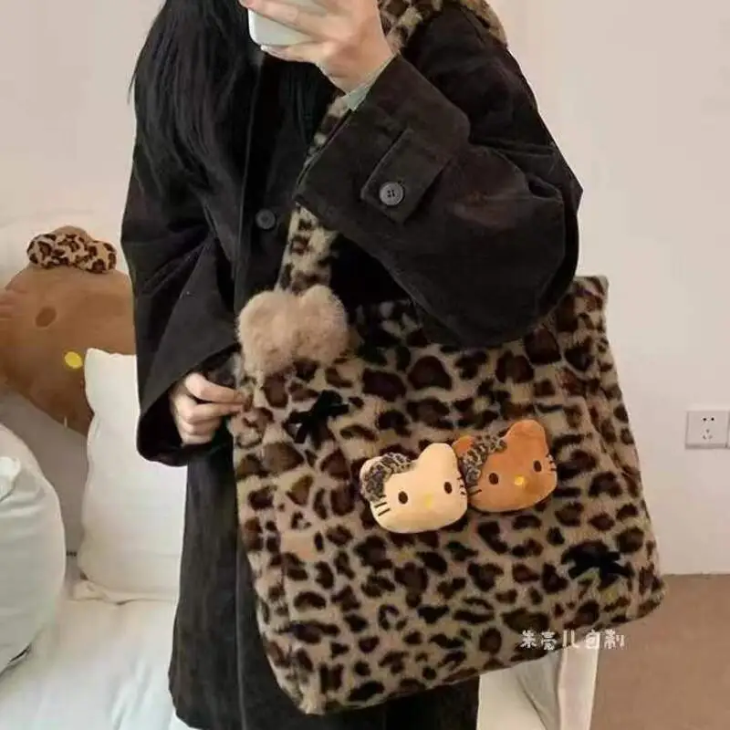 Рюкзак Sanrio для девочек с героями мультфильмов, сумка на плечо Hello Kitty Kawaii, большая вместительная портативная сумка для покупок с леопардовым принтом, новая
Рюкзак Sanrio для девочек с героями мультфильмов, сумка на плечо Hello Kitty Kawaii, большая вместительная портативная сумка для покупок с леопардовым принтом, новая