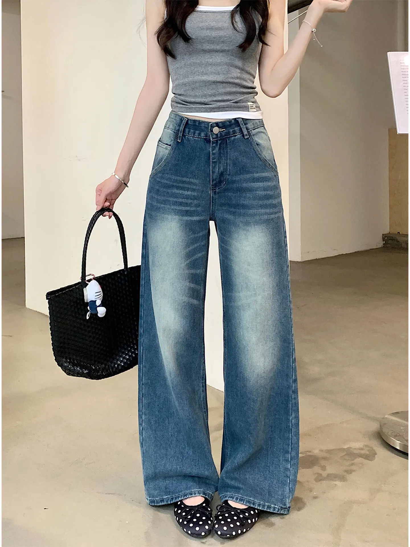High Waist Wide Leg Jeans Women's Summer Slimming Washed Denim Pants Draped Straight Cut Trousers Casual High Waist Jeans
High Waist Wide Leg Jeans Women's Summer Slimming Washed Denim Pants Draped Straight Cut Trousers Casual High Waist Jeans