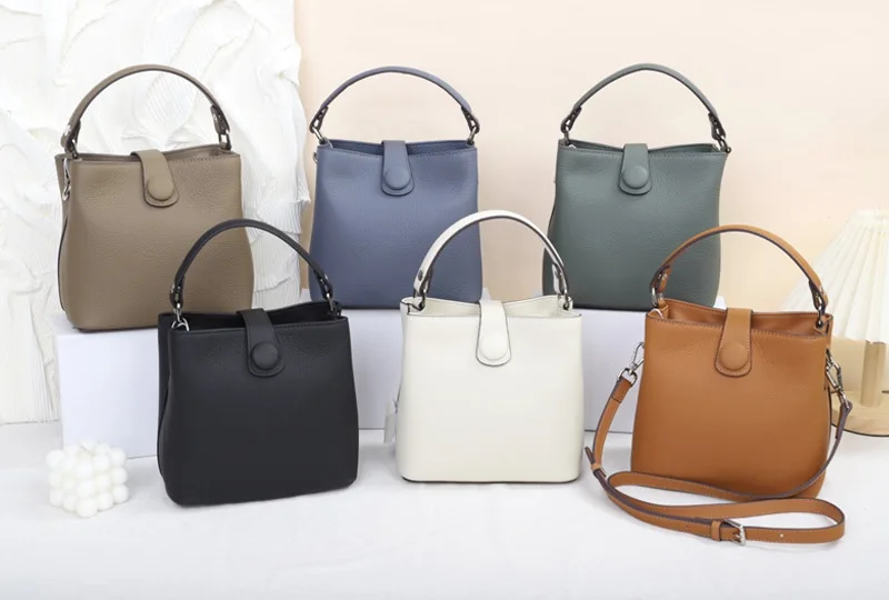 Bucket Bag Genuine Leather Luxury Design Shoulder Small Handbag First Layer Cowhide Women Handbag Crossbody Bag
Bucket Bag Genuine Leather Luxury Design Shoulder Small Handbag First Layer Cowhide Women Handbag Crossbody Bag