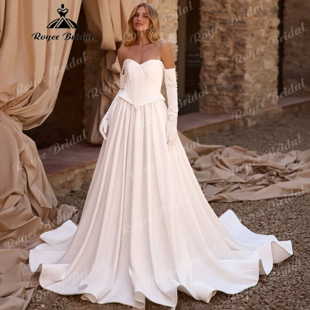 Strapless Pleated Satin Wedding Dress Sweetheart Neckline Corset Bridal Gown with Long Gloves Floor Length Customized
Strapless Pleated Satin Wedding Dress Sweetheart Neckline Corset Bridal Gown with Long Gloves Floor Length Customized