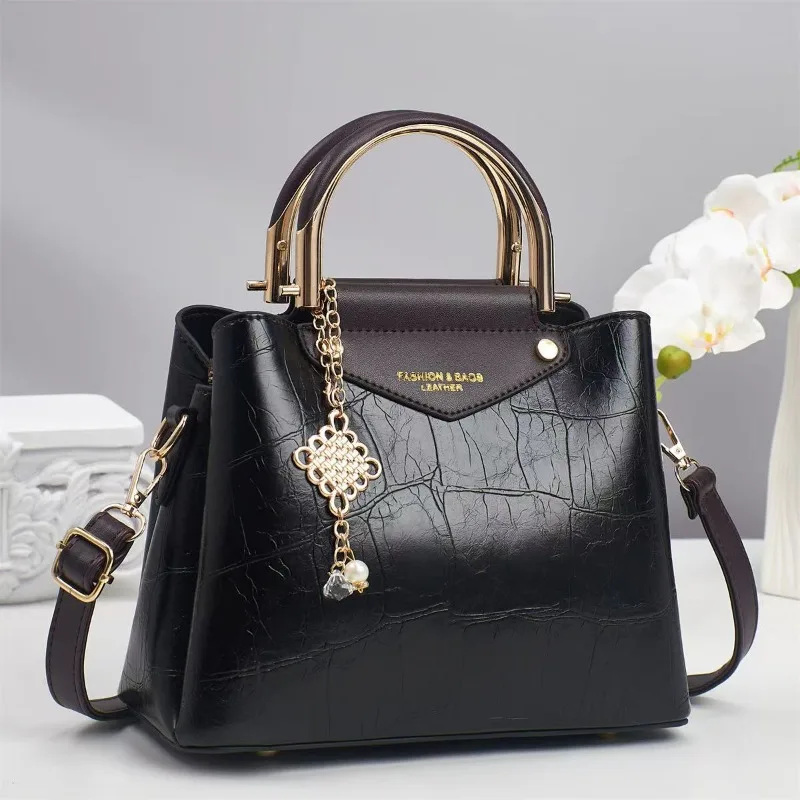 2025 New Women's Tote Bag Large Capacity Shoulder Purse All-Season Work Commuter Handbag High-Quality Fashionable Spacious
2025 New Women's Tote Bag Large Capacity Shoulder Purse All-Season Work Commuter Handbag High-Quality Fashionable Spacious