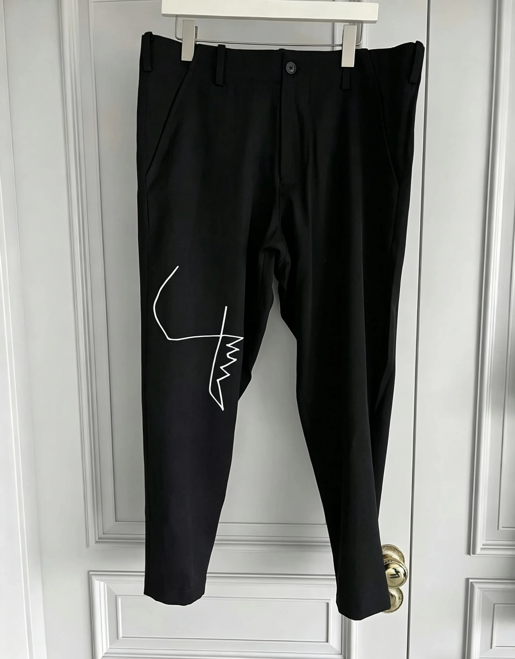 TOP-YAMAMOTO Original Design black totem embroidered men's trousers, original designer skinny trousers
TOP-YAMAMOTO Original Design black totem embroidered men's trousers, original designer skinny trousers