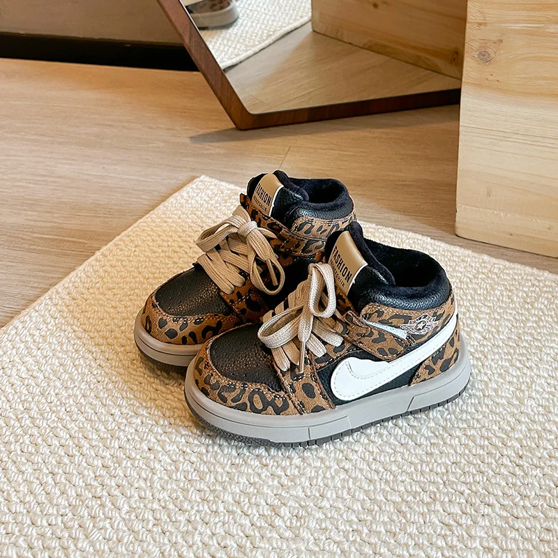 Fashion High Top Kids Sneakers Casual Shoes Boys & Girls Running Shoes Outdoor Walking Breathable Comfortable School Shoes
Fashion High Top Kids Sneakers Casual Shoes Boys & Girls Running Shoes Outdoor Walking Breathable Comfortable School Shoes